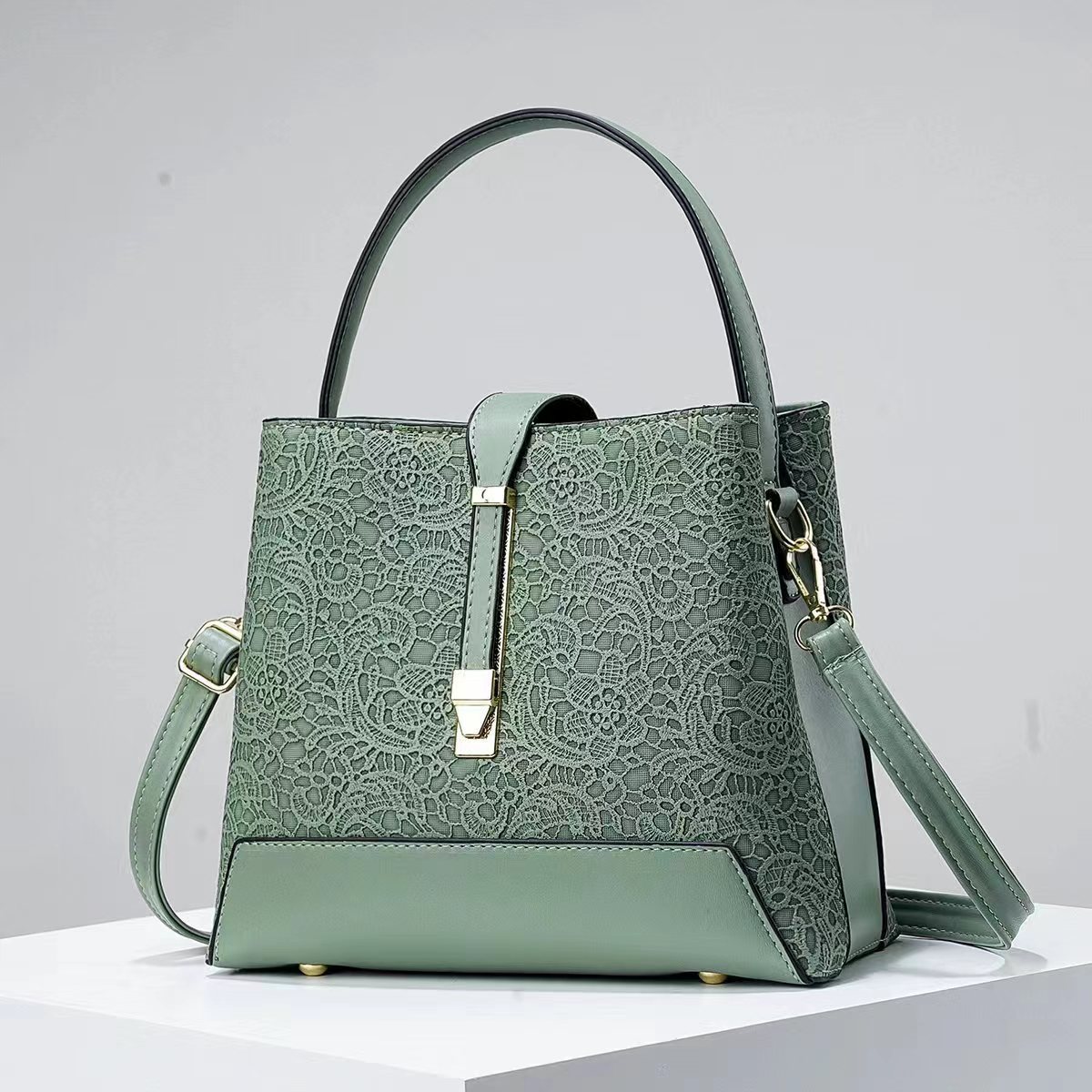 Neue Luxus-Einkaufstasche aus  – Luxury Bags Reseller Bewertung und Preis