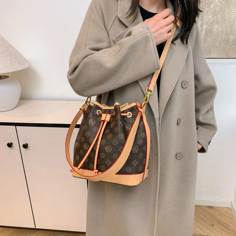 Minimalistische Luxus-Shopper- – Luxury Bags Lv Bewertung und Preis