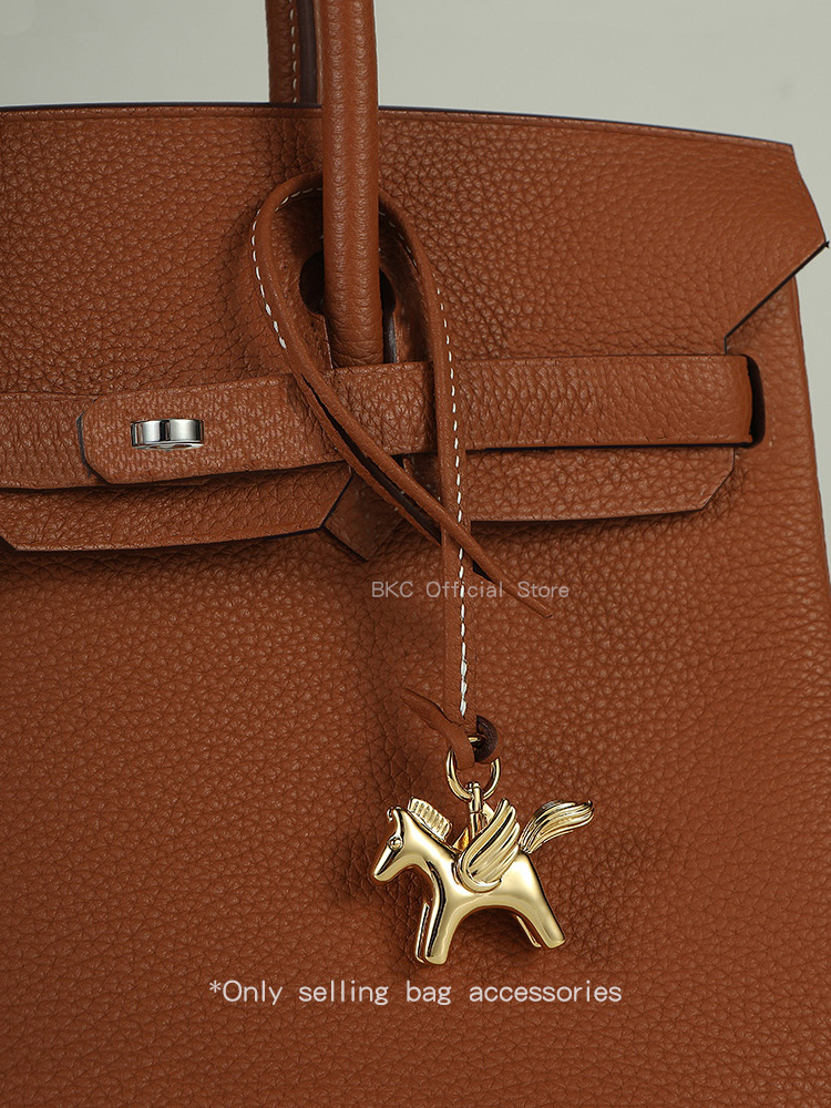 Luxuriöser Pegasus-Taschenanhä – Luxury Bags Hermes Birkin Bewertung und Preis