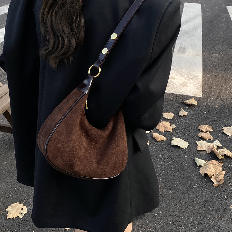 LEFTSIDE Damen Kleine Wildlede – Luxury Bags Trend 2025 Bewertung und Preis